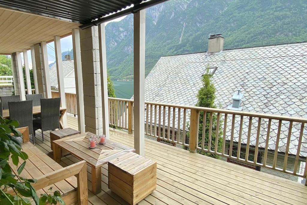 Villa Fjordside Panorama House Trolltunga à Odda Extérieur photo